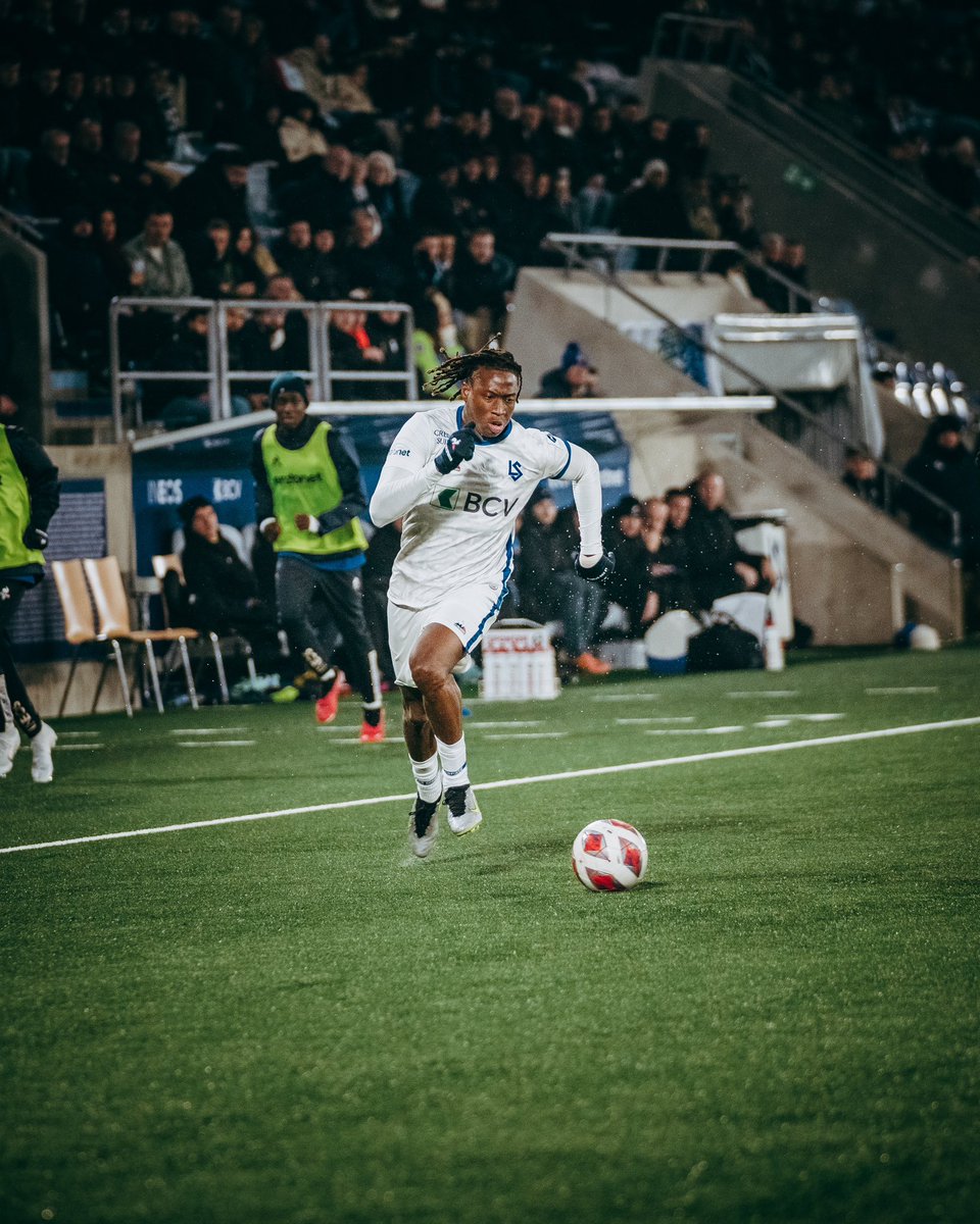 lausanne_sport's tweet image. Le FC Lausanne-Sport partage l’enjeu avec le Servette FC sur le score de 1️⃣-1️⃣.

⚽️ Samuel Kalu 72’

🔜 Pour son dernier match de l’année, le LS se déplace dimanche prochain à Winterthour.

#AllezLausanne #LSSFC