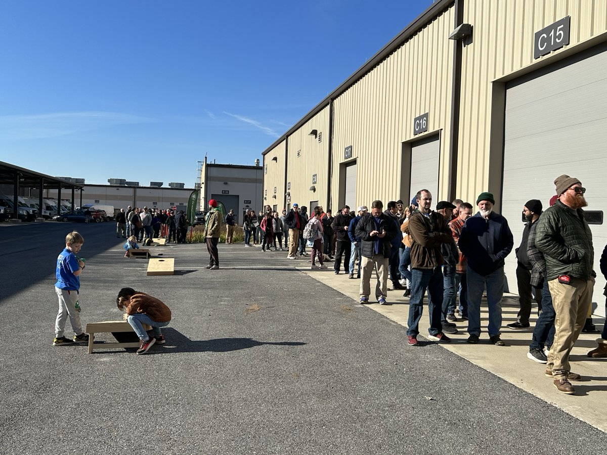 Thank you to everyone who showed up to the Urban Wood Sale today! Reminder: Due to overwhelming popularity, we are sold out. There will be no sale tomorrow, Sunday, December 10. The site will be open from 8 am to 12 pm for pickups of wood that was purchased today.