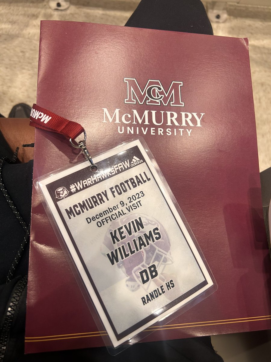 I had a great time at McMurry University . Thank you <a href="/CoachSnyde/">Will</a> and <a href="/McMURRYFOOTBALL/">McMURRY FOOTBALL</a> for inviting me
