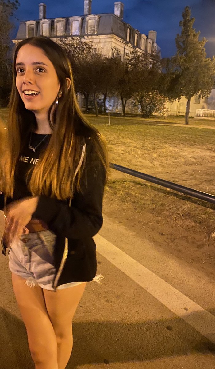guadaagraser's tweet photo. feliz reencuentro con tu mamá amiga❤️me gusta creer que ya se había hartado de verte triste y decidió llevarte con ella, la verdad una egoísta barbara porque te voy a extrañar y me quedé sin dupla, pero bueno yo la perdono❤️ https://t.co/a0FBvzflcJ