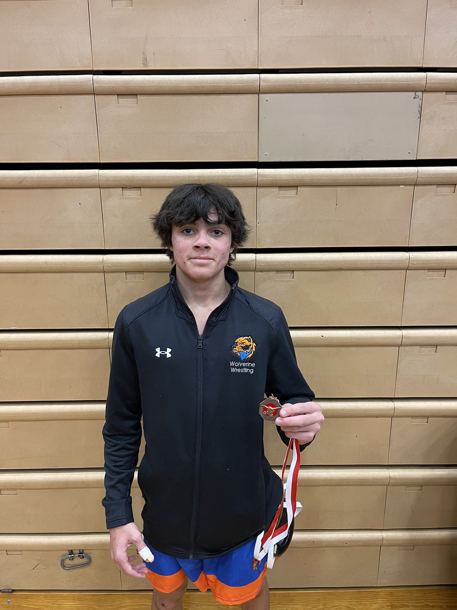 Ryan Colliers with a good showing today getting 4th place at the Omaha South tournament #beapredator
