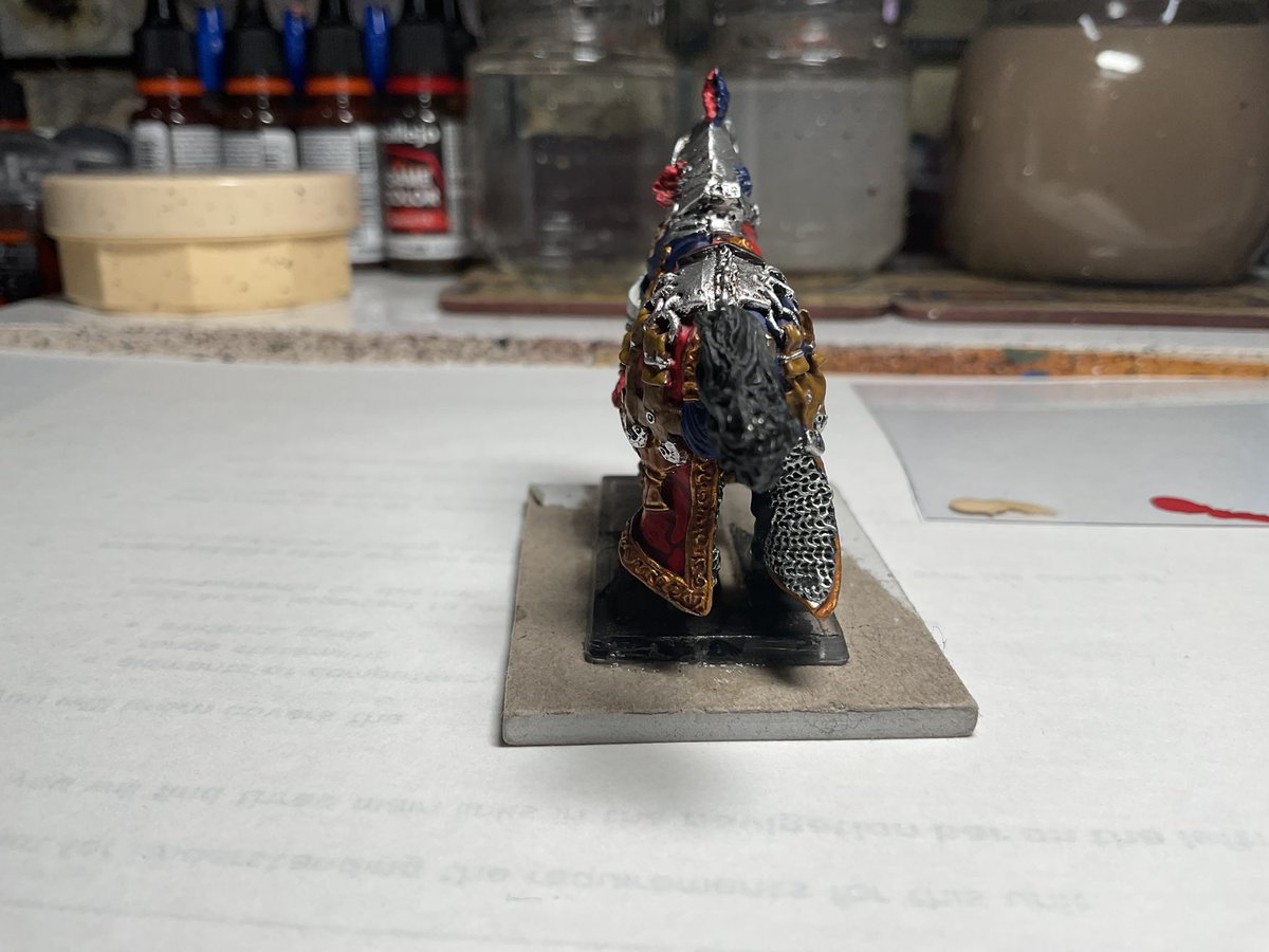 Oldwargamer's tweet photo. Okay, the detail on this Knights barded horse is officially driving me nuts. It is a #Gamezone miniature, probably the most detail I have ever seen on minis. Ironically, it’s strangely satisfying as well. 😂😀👍
#wargaming #28mm #wargames #barding #knightsstead #medieval https://t.co/JoONbxExX6