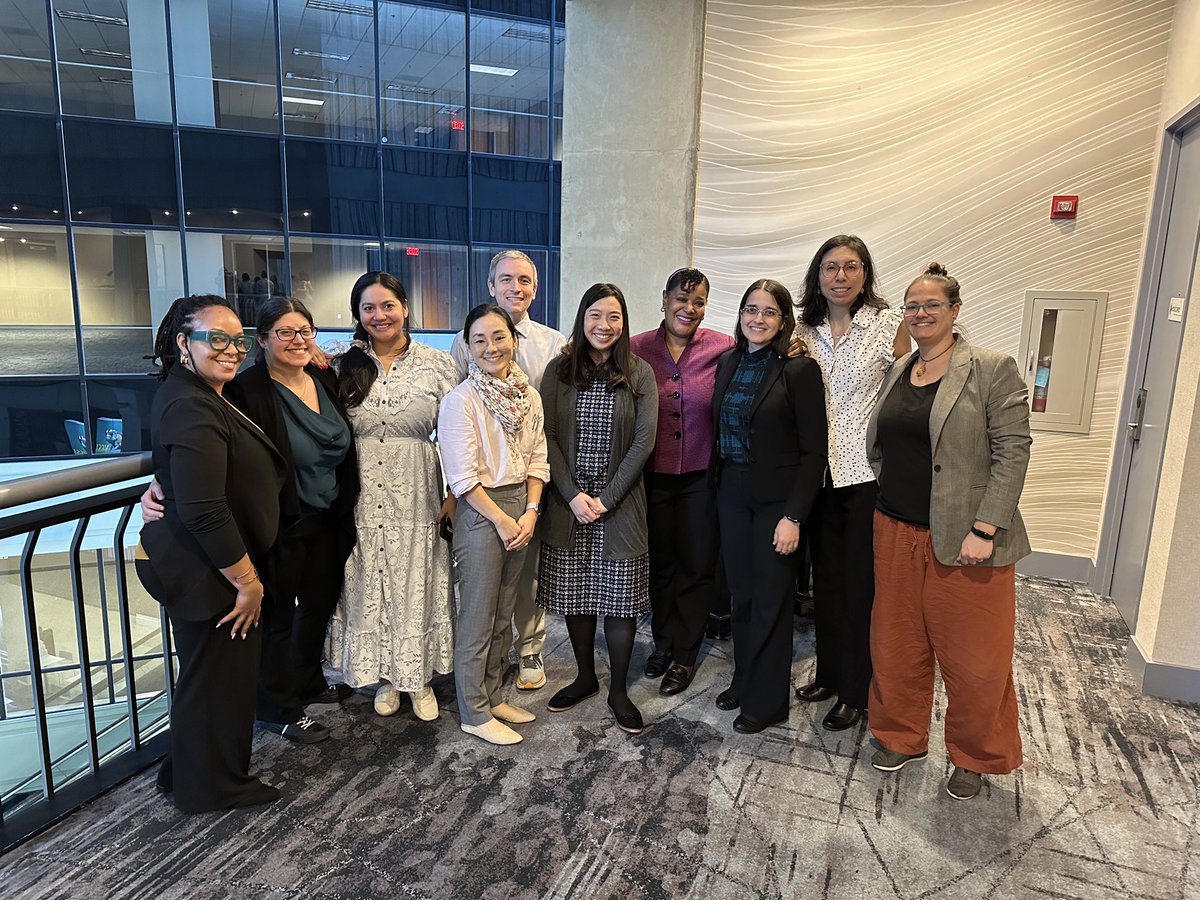Janiranavarro's tweet photo. New in Practice Committee meeting #CAPNIPC #Dallas #CAP https://t.co/vW6beTe6Qe