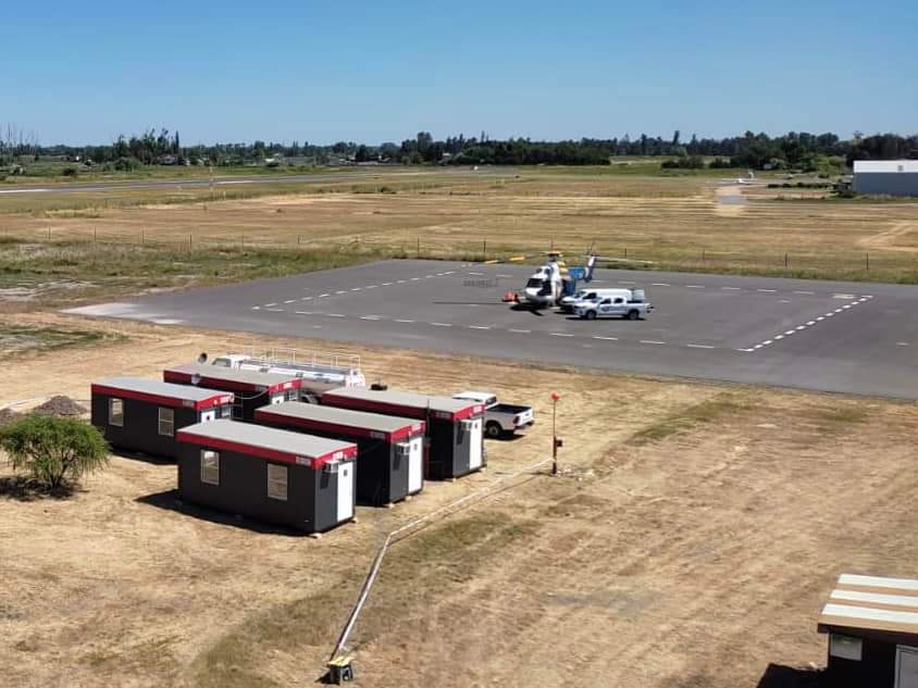 TVUNoticias's tweet photo. Dirección de Aeropuertos informa que en aeródromo Bernardo O'Higgins de #Chillán hay 3 aviones AT8T,  1 avión de vigilancia y 1 helicóptero SuperPuma ante Alerta Temprana preventiva por posibilidad de ocurrencia de Incendios Forestales. https://t.co/954UEPemJ9