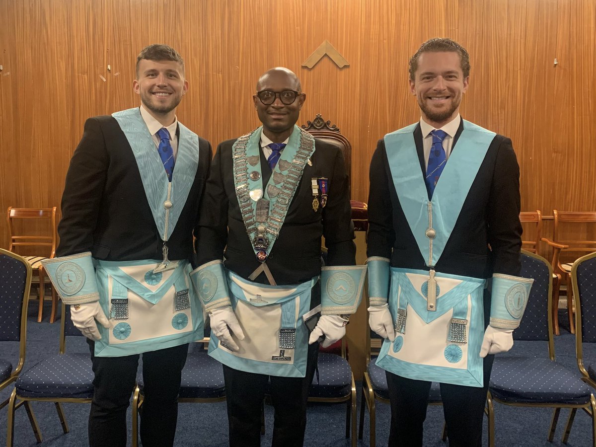 Over the moon to have been installed as Junior Warden at Fallowfield Lodge No 3693 @WestLancsPGL tonight, alongside Jacob, going in as Senior Warden 👍🏻

Massive congrats to WBro Sonnah, installed as Worshipful Master - here’s to a great year ahead ✨

#LightBluesClub #LightBlues