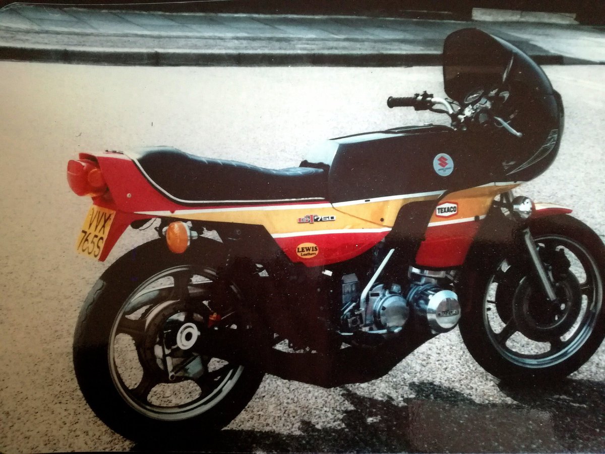 classicretro's tweet photo. @popsyosh34 Got fed up of the reduced steering lock - put normal bars back on. https://t.co/d6JOxNLQ2d