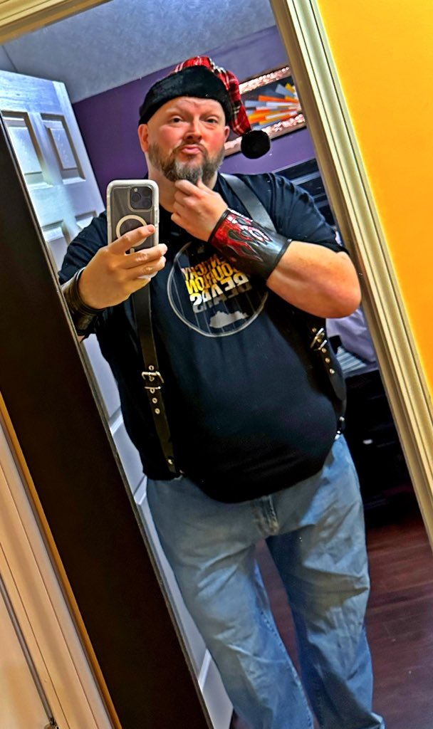 bear_sprinkle's tweet photo. Don we now our fetish apparel! https://t.co/vz6hVp5fID
