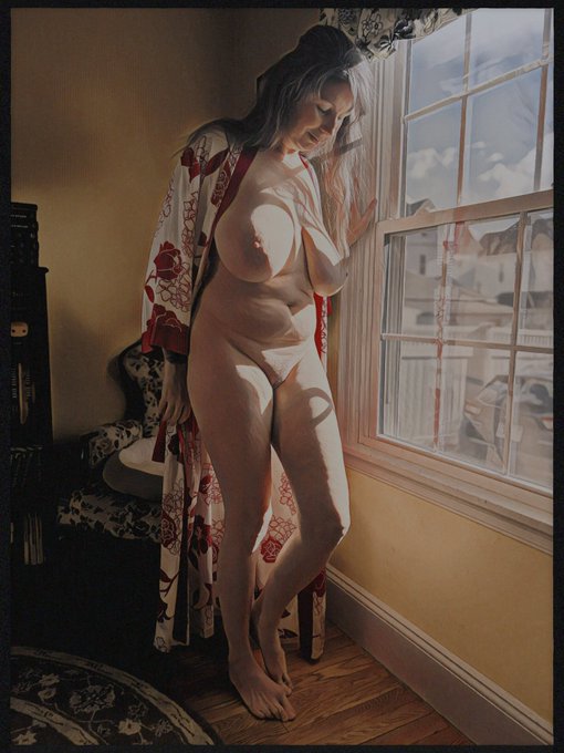 Mrs H looking like a renaissance painting&hellip; RT if you&rsquo;d hang this in your living room&hellip; https://t.co/J<a href="/tag/tittytuesday"class="tags"><span>#tittytuesday</span></a>