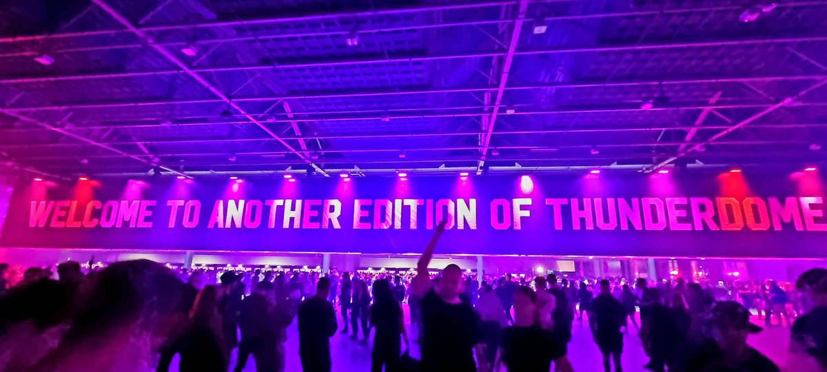 RedRooster77's tweet image. Here we go again! #Thunderdome