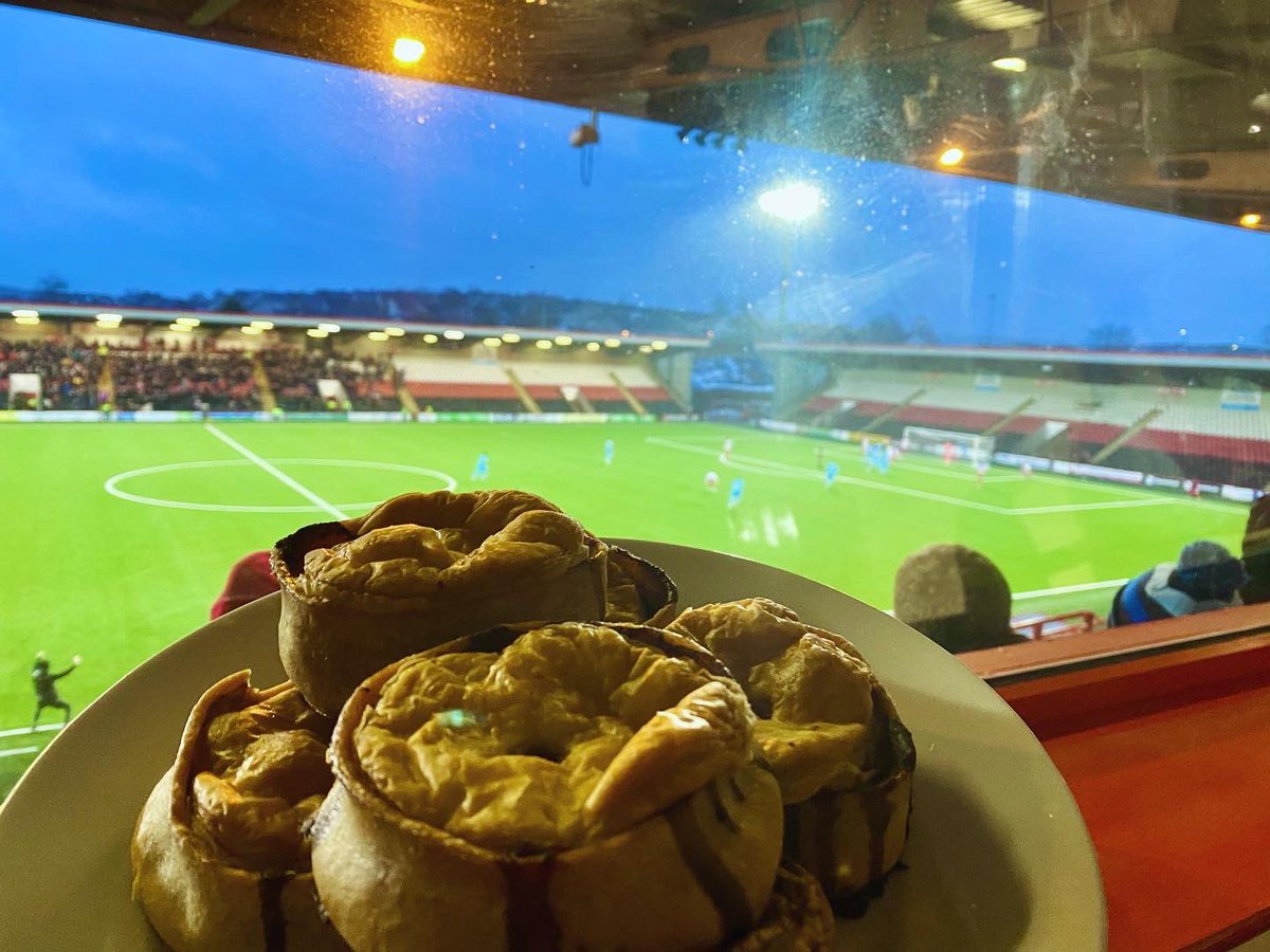 Exactly 60yrs after Marcus was taken to 1st Airdrie game by his grandpa (my gt uncle) Dr Angus Steel (Airdrie club Dr), we returned! Enjoyed Christie’s pie but not result! Great company with <a href="/NathanEvanss/">Nathan Evans</a> Alan Gow (not my dad lol), Ed Gow, Bobby Watson &amp; to meet Martin Ferguson!