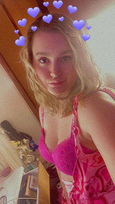 Come watch me on myfreecams 💗 avery_doll https://t.co/WLhsflDFYV<a href="/tag/mvsales"class="tags"><span>#mvsales</span></a>