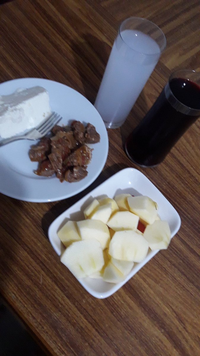 Hala benle rakı içmediysen o da senin ayıbın
 (4-10 aralik)#dunyarakigünükutluolsun