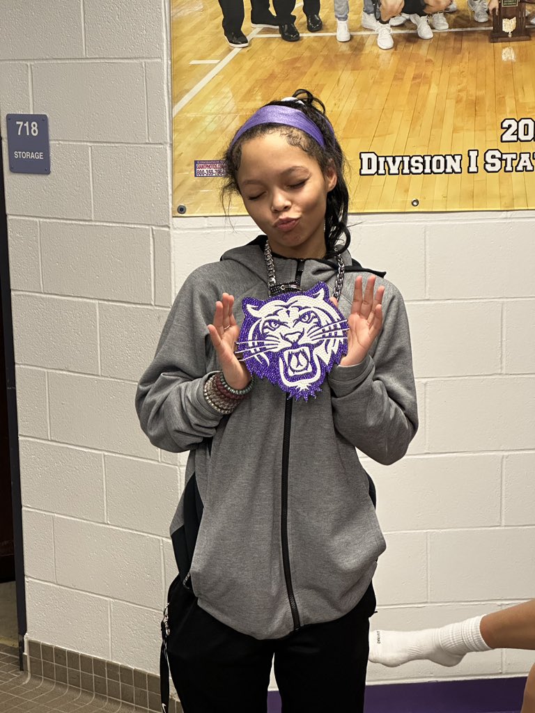 🚨 Dub Chain Alert 🚨 

You knew it was only a matter of time until this face showed up. 

If you don’t know her yet, get to!!! 

Keep working Ry! 

<a href="/Rylee_Bess21/">Rylee</a>