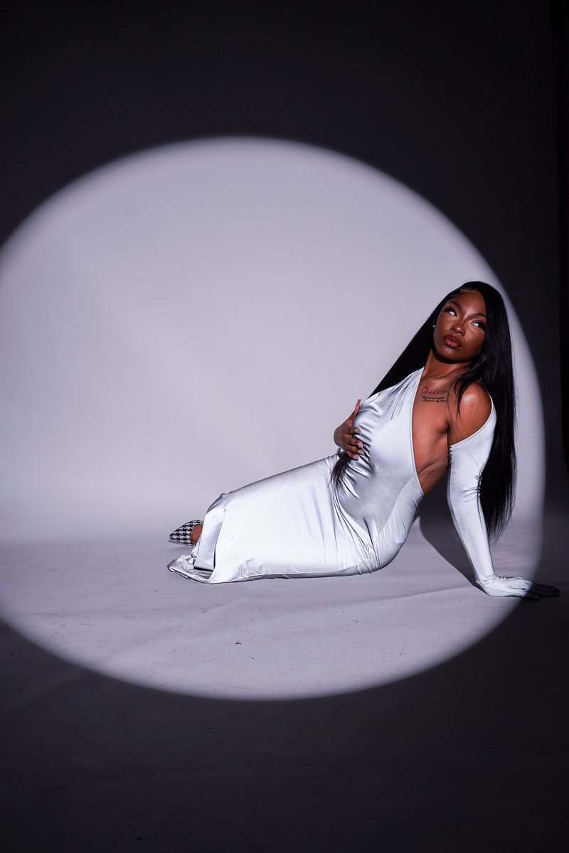 symonee902's tweet image. let me switch up the tempo #21