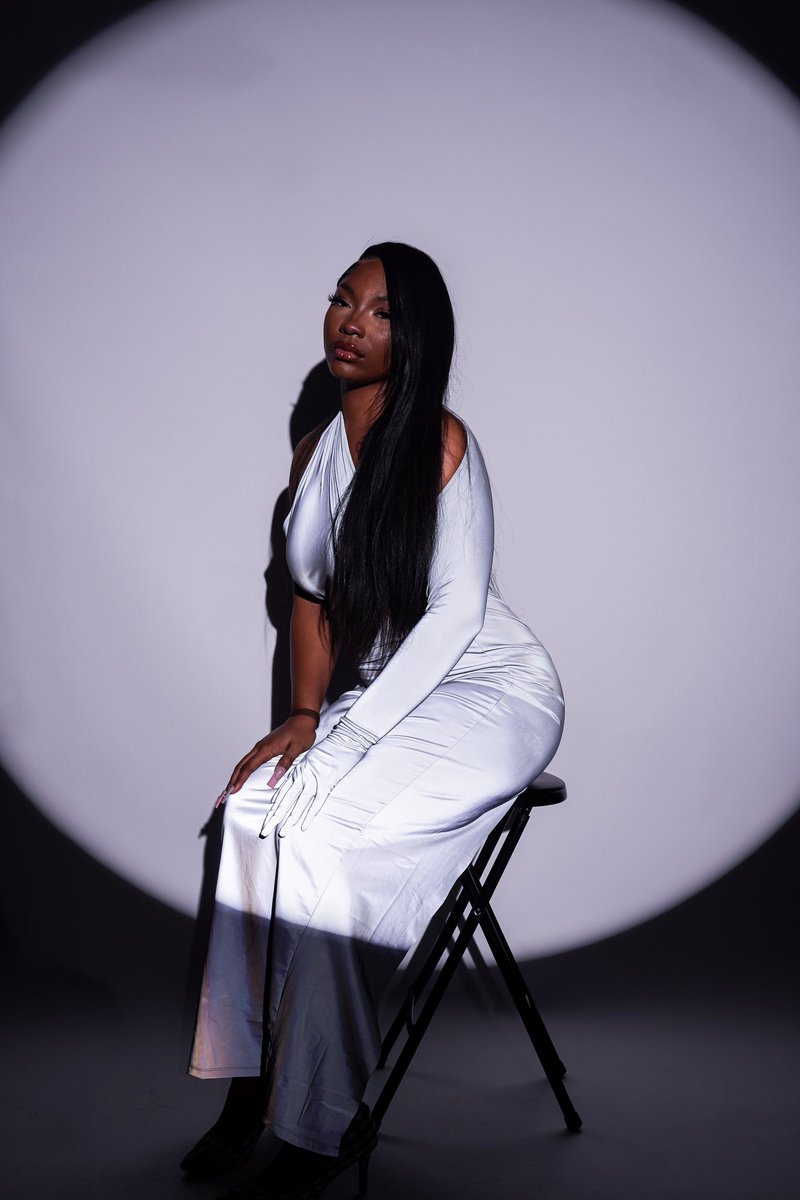 symonee902's tweet image. let me switch up the tempo #21