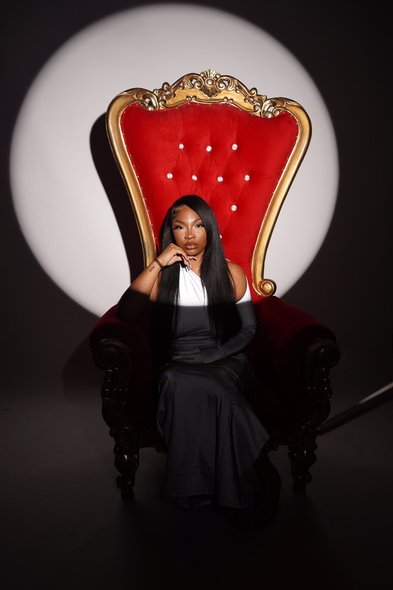 symonee902's tweet image. let me switch up the tempo #21