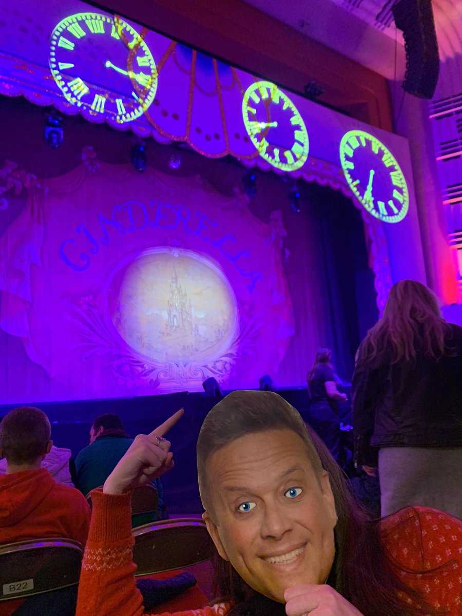 Brilliant evening at the @decotheatre seeing @mistermarkjones and Co. In #Cinderella 🕰️👠👸🏼