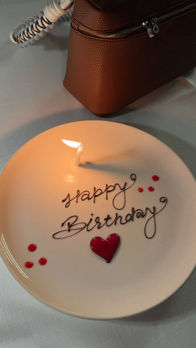 نوره عبدالعزيز بوفرسن tweet media