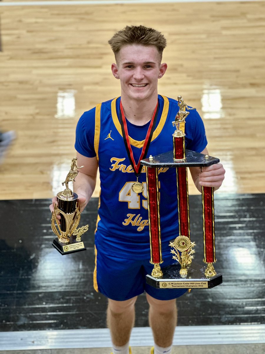 Armani Gacanica ⛹🏼‍♂️ tweet media