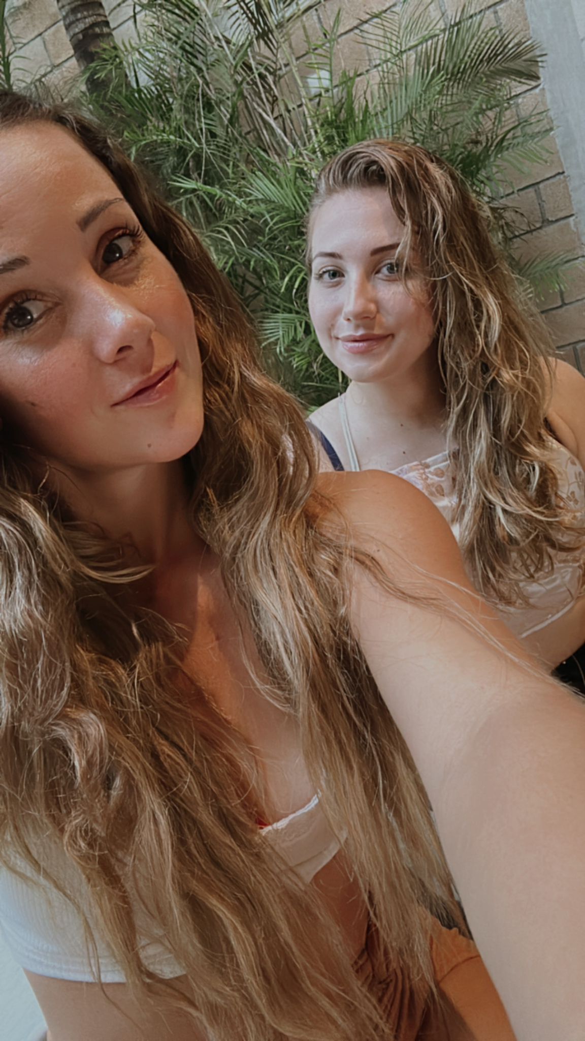 𝐸𝓂𝓂𝒶 𝐵𝓁𝑜𝑜𝓂 ☽ on X: Live now 🍷 @scarlajade  t.co0YDoRReCgV t.coNWA83eYIGE  X