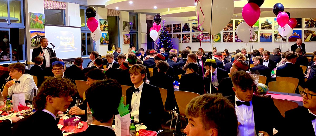 A wonderful Senior Rugby 🏉 end-of-season Awards dinner at school this evening. Thank you 🙏 to everyone for coming and well done 👏 to our Captains who gave some wonderful speeches. #AbingdonSchoolRugby