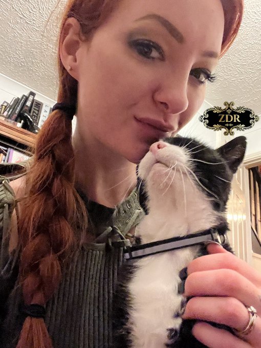 Finally home after a nightmare at St Pancras station, absolute chaos getting on the trains &amp; drunk idiots<a href="/tag/mvsales"class="tags"><span>#mvsales</span></a>