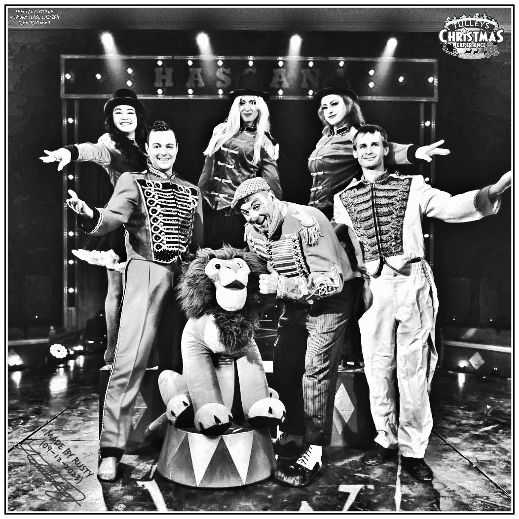 Tulleys Farm group of actors in circus of Christmas times (SPMSE) [Remastered], made by Rusty (09-12-2023)