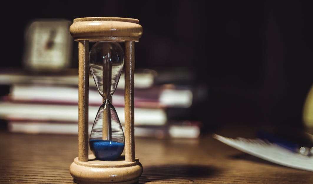 caryschenpage's tweet image. Time to tackle time management! Pro-tip: Break big tasks into bite-sized chunks. It’s like making a feast out of tiny, manageable bites. 🍽️⏰ #TimeMaster”