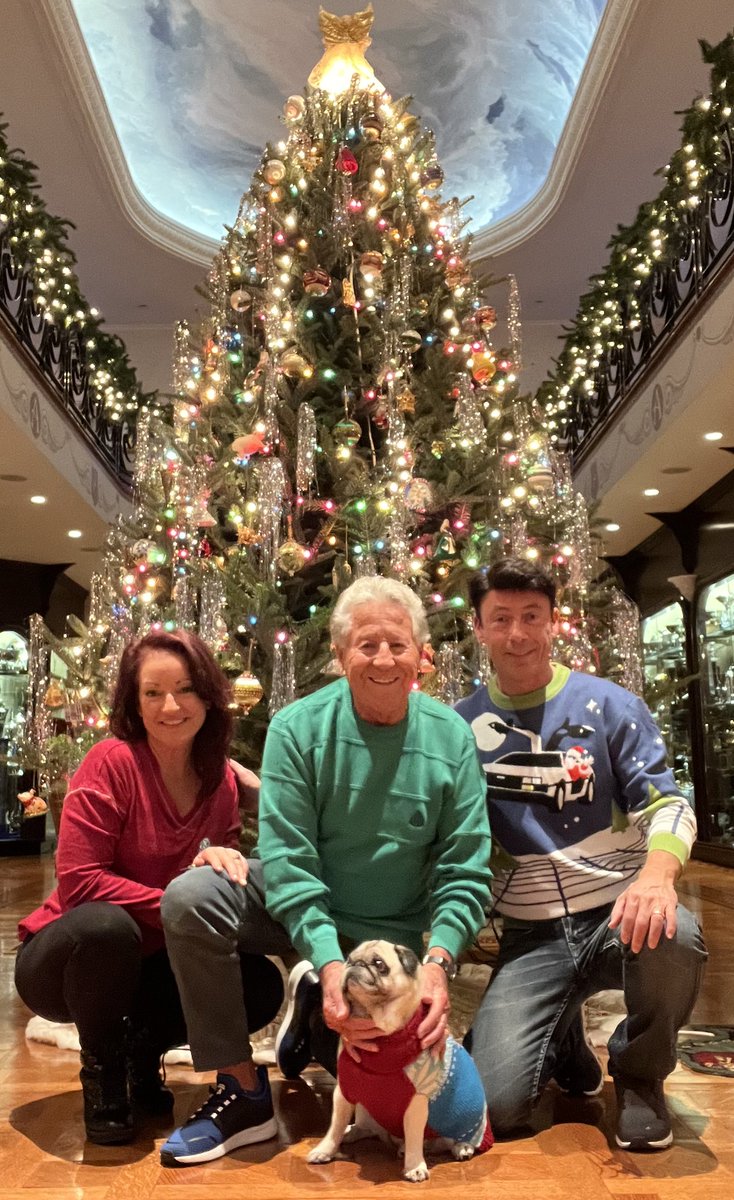 This Christmas I wish you a house wrapped in warmth, the love of family & friends, and happiness that lasts into the new year. My tree decorating committee this year.... me, my daughter Barbie, son-in-law Giuseppe and Gabe🦮. I hope you'll send me a picture of your tree.