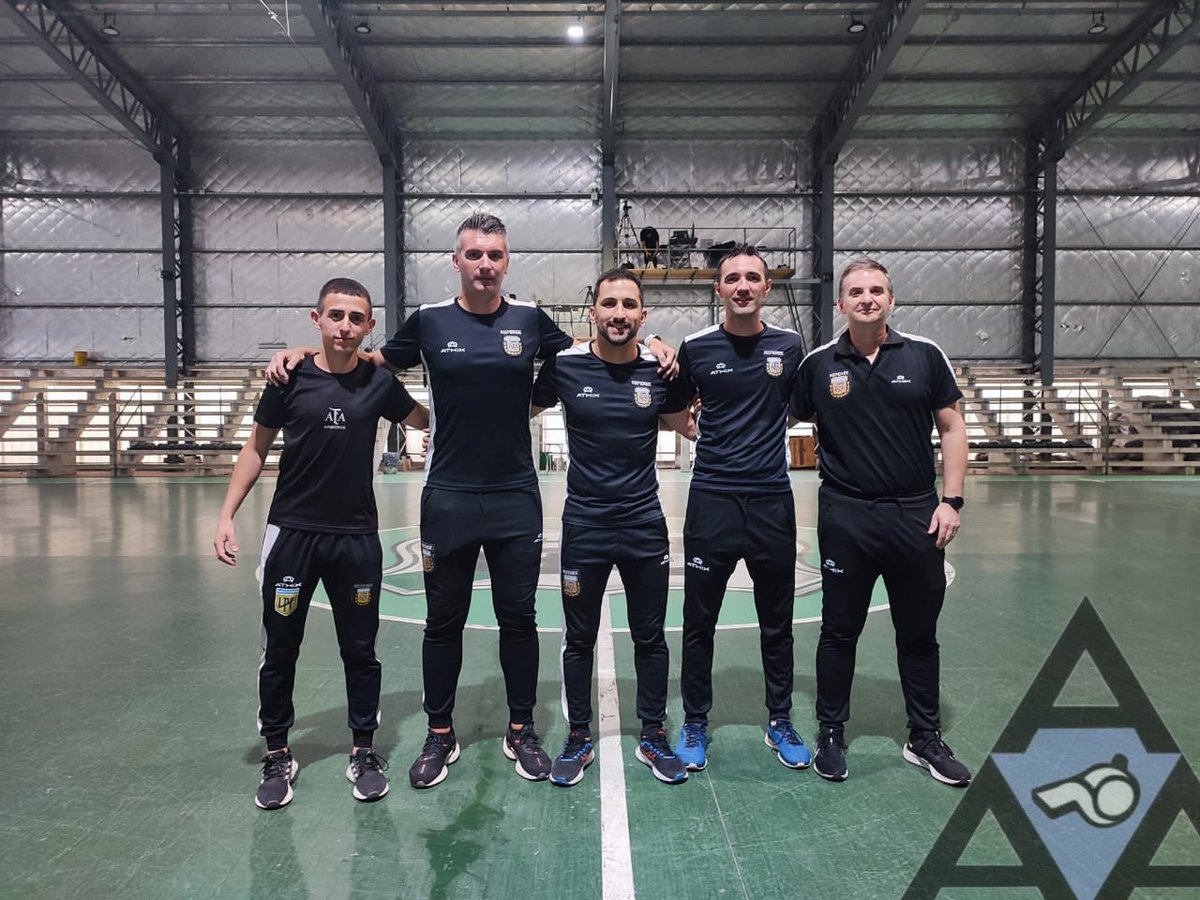 🔵 AHORA | Futsal

Nuestros afiliados están dirigiendo la FINAL (VUELTA) por el 2do Ascenso a la A 

 River Plate 🆚 Camioneros

1️⃣ Romero Lautaro
2️⃣ Vigano Fausto
3️⃣ Nosach Facundo
®️ Del Puerto Pablo
⏱️ Di Marco Lautaro

¡ éxitos !