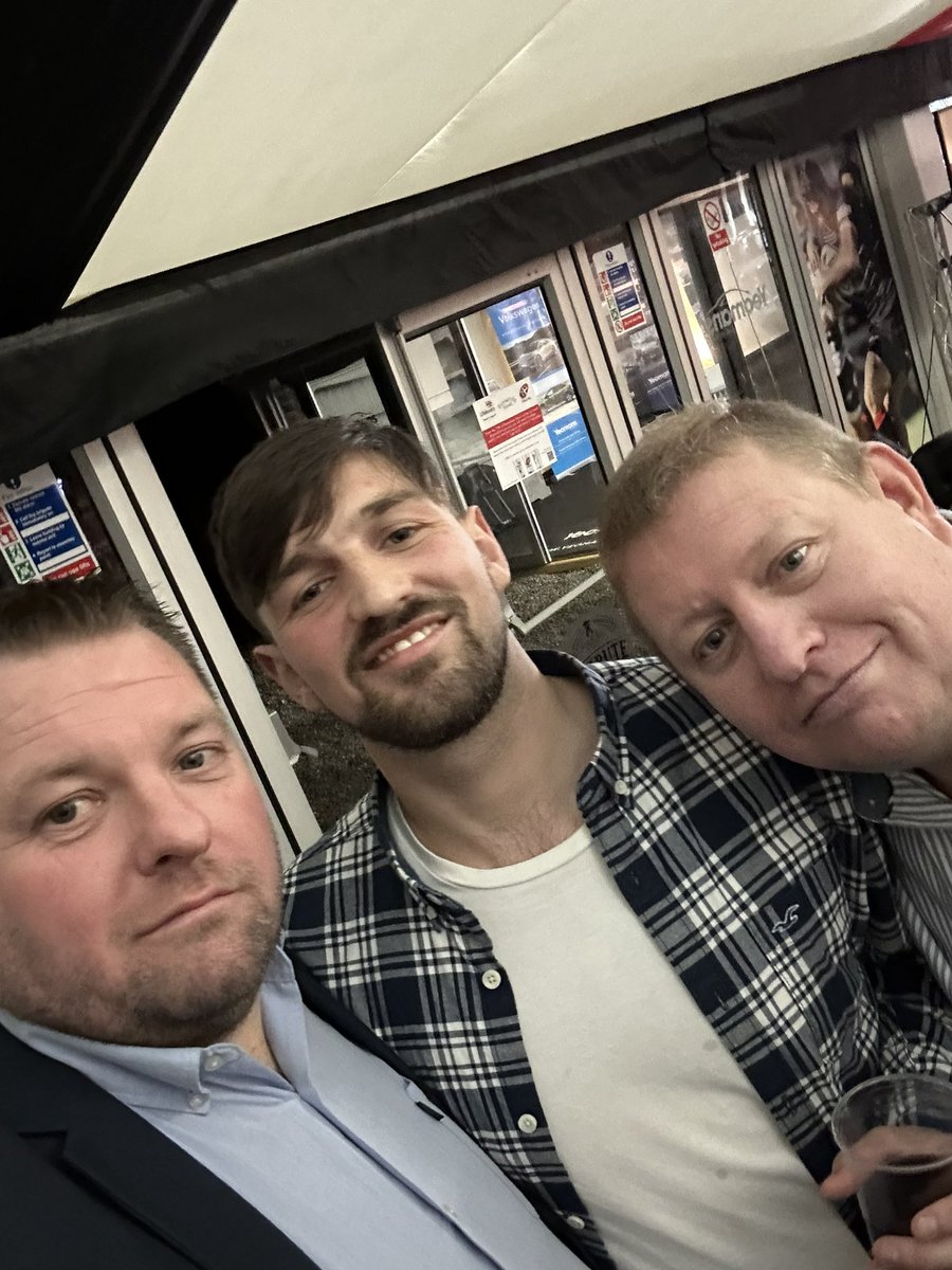 Gareth tweet media