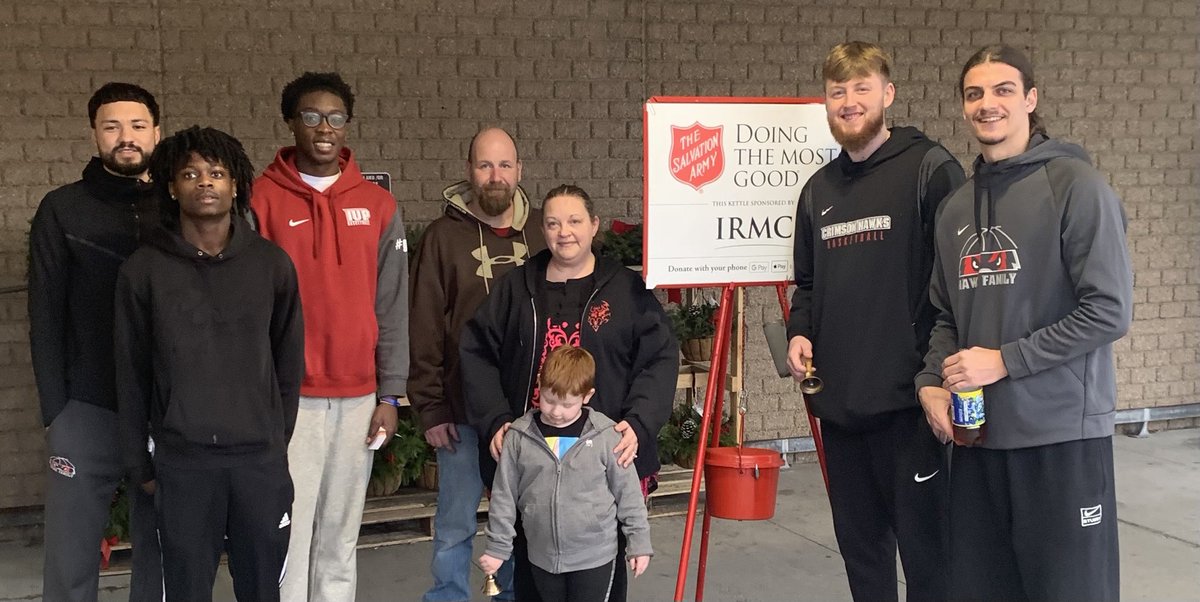 ⁦<a href="/IUP_MBB/">IUP Men’s Basketball</a>⁩ plays this Sunday but were into the Christmas spirit this afternoon taking time to ring the bells and raise money for the Salvation Army. We are proud of their gratitude and humility to serve others. 🙏❤️✝️     #g2G🙏🦅