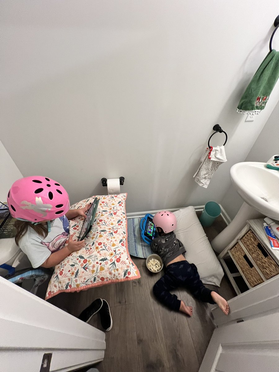 Every tornado is a chance to run the drill with the kiddos. It was just north of us thankfully. We listened to <a href="/DanielleBreezy/">Danielle Breezy</a> do her thing. 🙏🏼 Hoping everyone stayed safe out there. #safespotparty