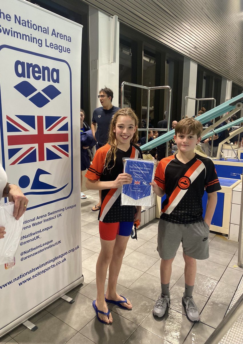 BasPhoenixSC's tweet photo. Congratulations to our @Natswimleague team! 2nd on the night and 2nd overall in the London divison. Well done to all competing clubs especially to @SwimmingChelsea who came first overall 👏
Thank you to the organisers, volunteers &amp; officals, coaches, and of course the parents🟠⚫️ https://t.co/sSLvkKm43V