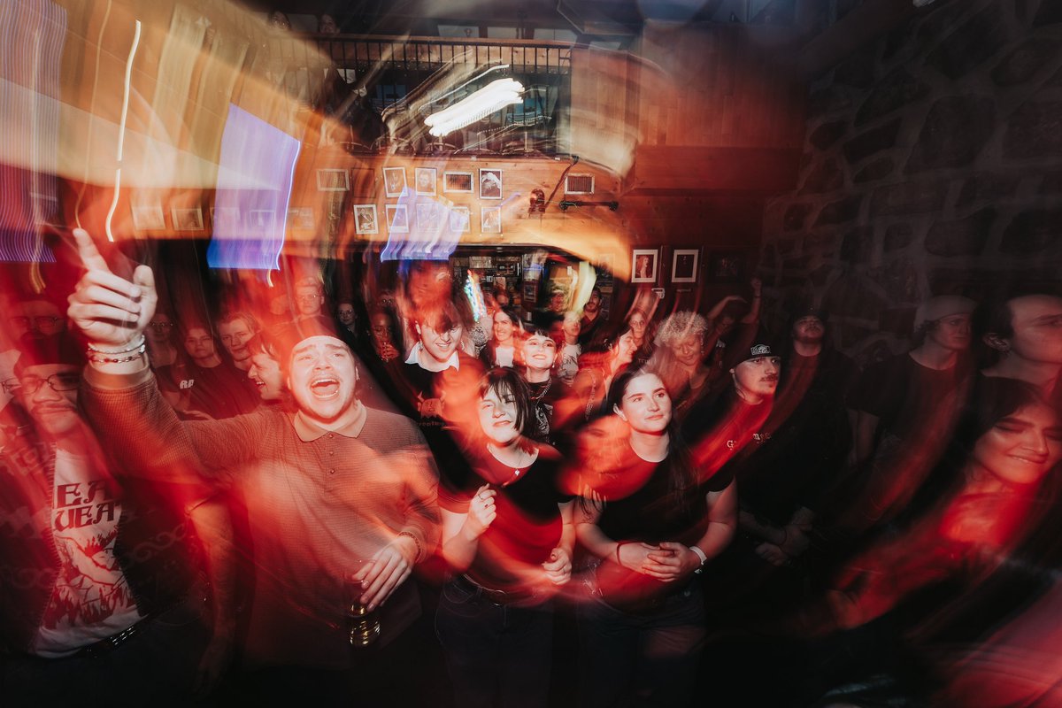 last night was super cool thank u to everyone who helped us raise almost 3 thousand dollars for the food bank!!
see you all in 2024 ❤️🤘🏻❤️
📸<a href="/curtisperry/">Curtis Perry</a>