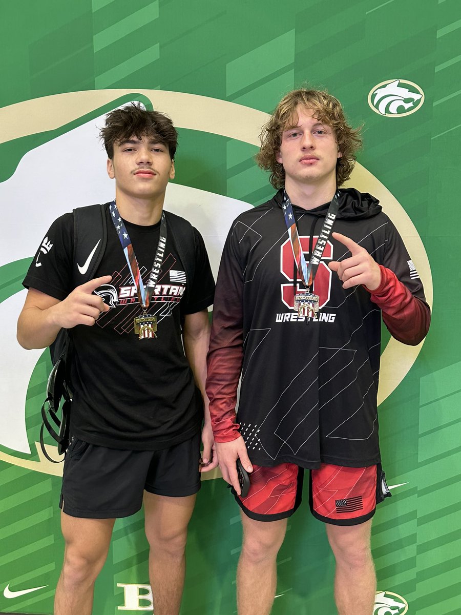 ryan_seymour4's tweet image. 1st place today at the Aaron Kirkland invitational!🥇🥇 #AGTG @WrestlingSPHS @SPauldingHS_ATH @CoachAaronHuff @austinseymour41 @Jacob_seymour4 @CoachScottByers @GeorgiaGrappler @SeWrestle