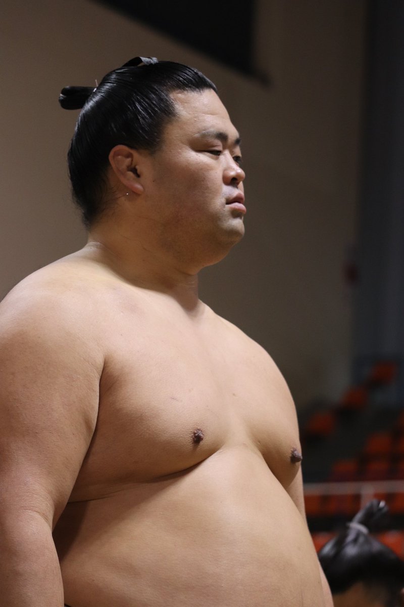 ayatarou1234's tweet photo. 美しかった…今年のスモ活は終わり。　 #妙義龍　 #佐世保巡業 https://t.co/LRoslRMSN4