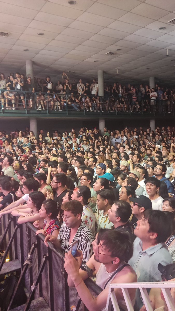 De regreso a la <a href="/PulsarCL/">Feria Pulsar</a> 🪩✨🪩✨🪩✨, ¡nos sentimos en nuestra casa! Muchas gracias por todo el amor que nos dan 🫶🏼