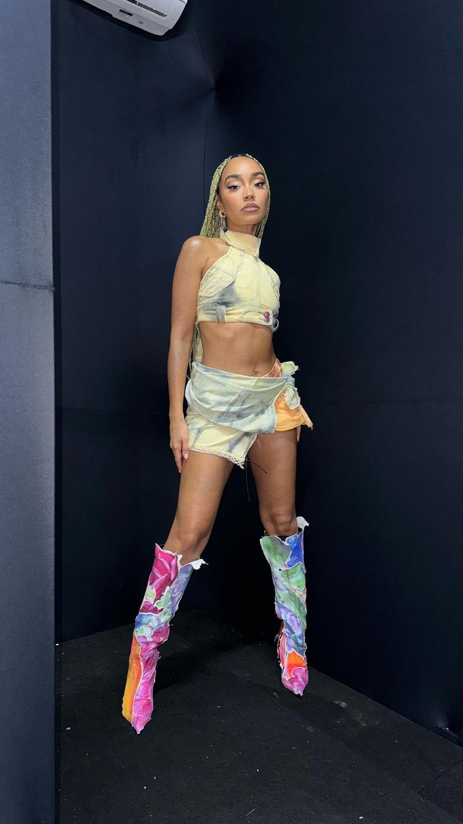 LEIGHANNECORE's tweet photo. alsooooooo at AFROPUNK Brazil leigh-anne wore SLXWORLD floral boots… PERFECT! https://t.co/GEXWMOC1le