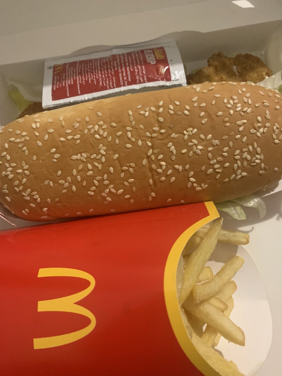 الواحد يقرا كلام راحيل و على طول يروح يطلب عشاء👍🏽