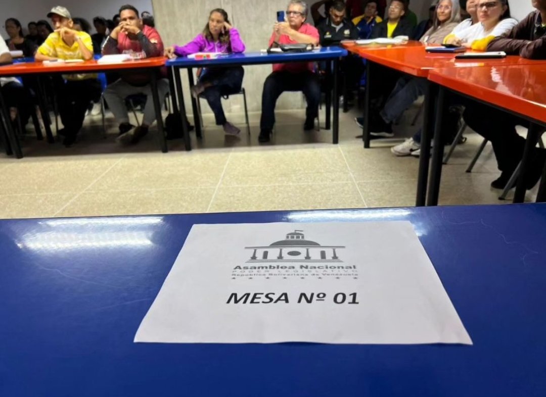 📆#09Dic|| Seguidamente realizamos mesas de trabajo donde debatimos artículo por artículo generando propuestas al Proyecto de Ley Orgánica para la Defensa de la Guayana Esequiba. 
#TodosPorVenezuela