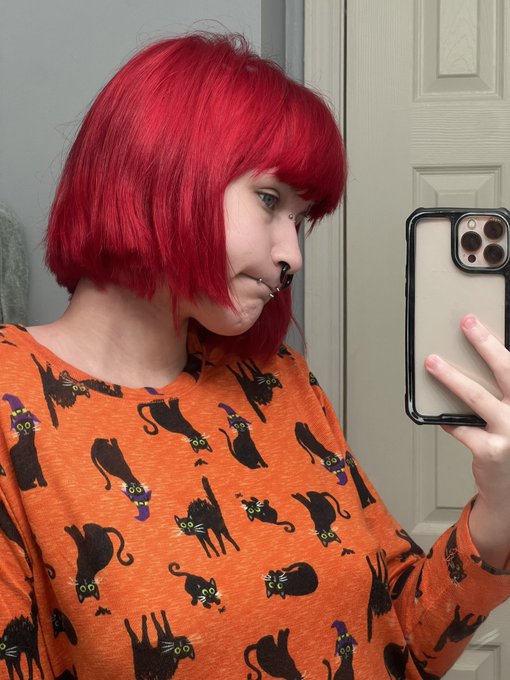 Can we get me to 4K? 🙇&zwj;♀️ Mmmmm what should I post if so? https://t.co/4hDkzxS9BU