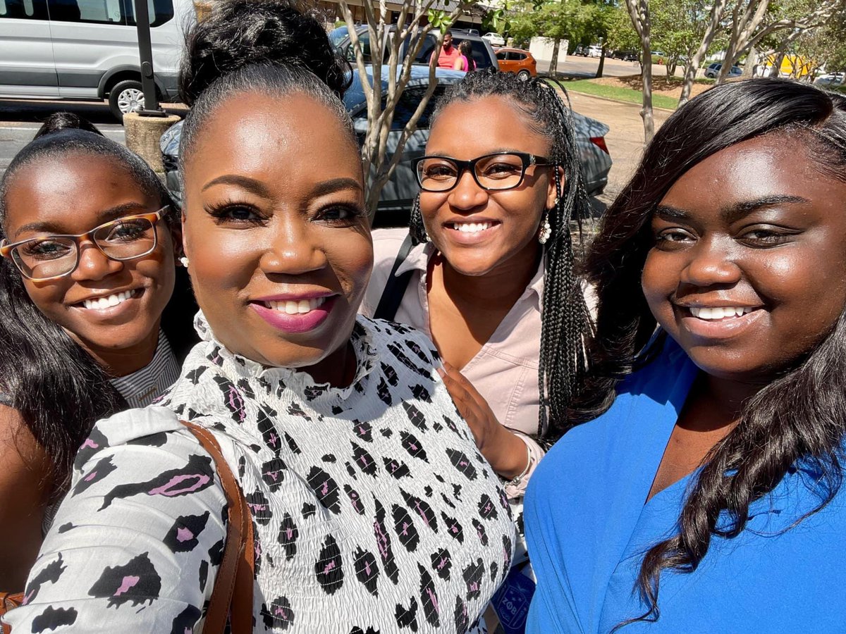 steelethaking's tweet image. I trust they opinions more…