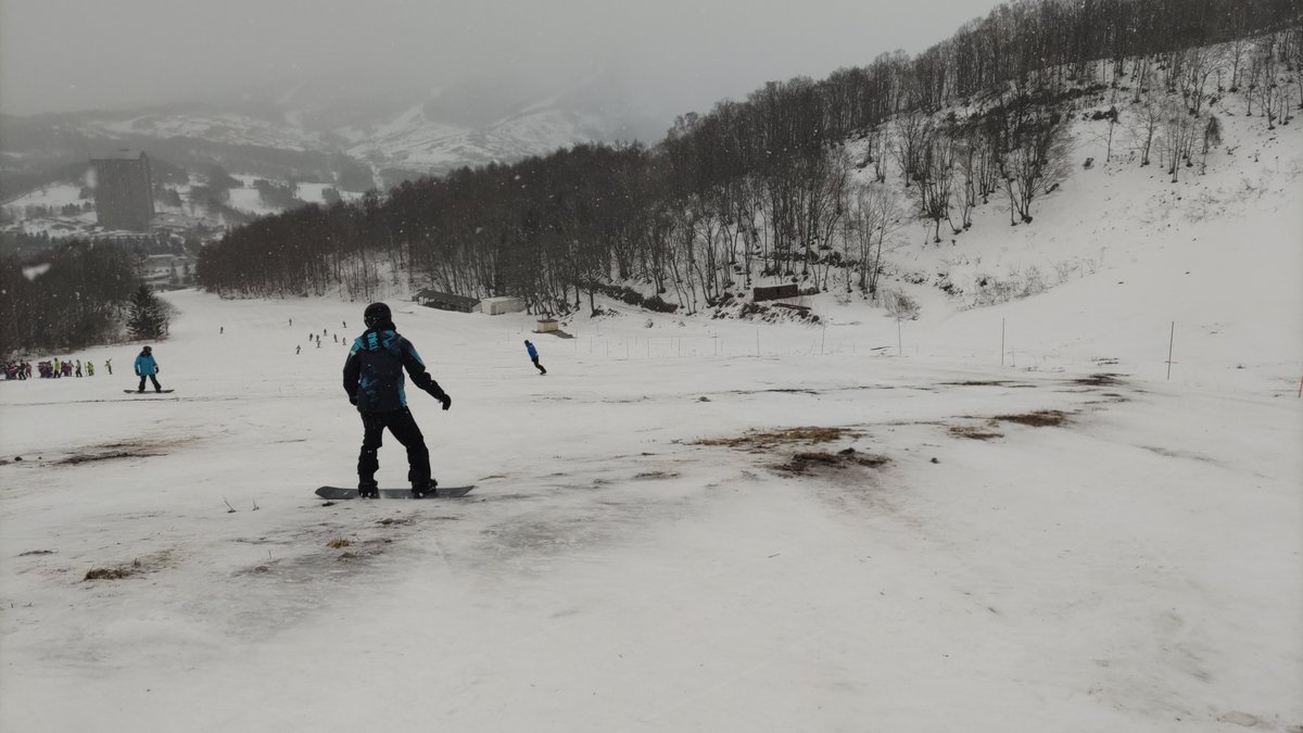 solotrip_blog's tweet photo. ルスツ さすがにこの状態で規制もなくオープンさせるの危険だと思う https://t.co/m9205FHlSI