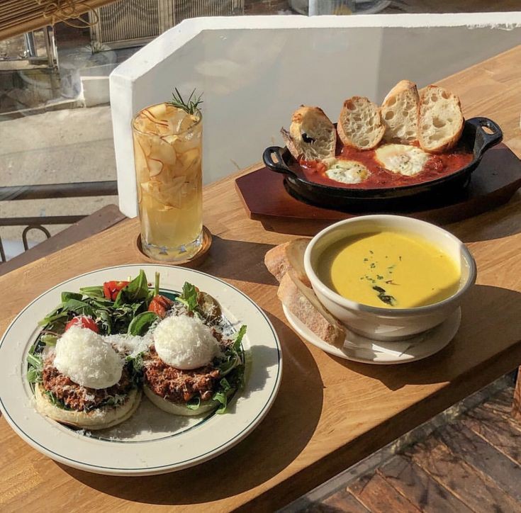 Hope this suffice, Ma'am! Enjoy your meal. 😊