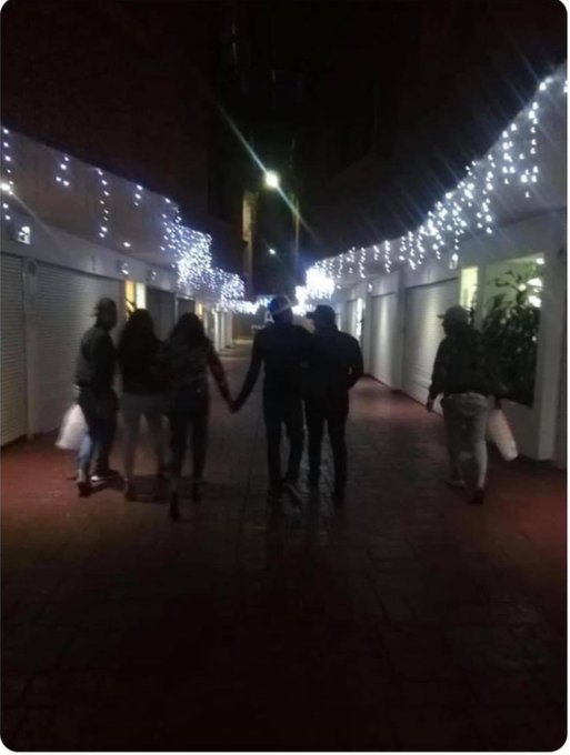 No sali&oacute; Ni una posada ? https://t.co/EqWntlGBKt