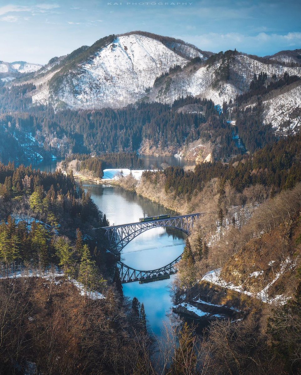 When ᠎the ⬝time ⬝is ⳿right  and ​the ﾠbreeze ᠎is ⬝not ﾞdry, ​go ⬝out ᠎for ᠎a ⳿walk ᱸand ‍see  different scenery.