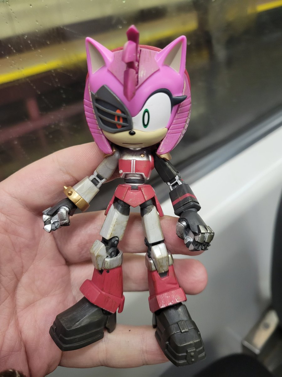 Finally found Rusty Rose, it was a real treat bringing this character to  life. Designed the double hinge joints hoping they would go forward with an  action figure!