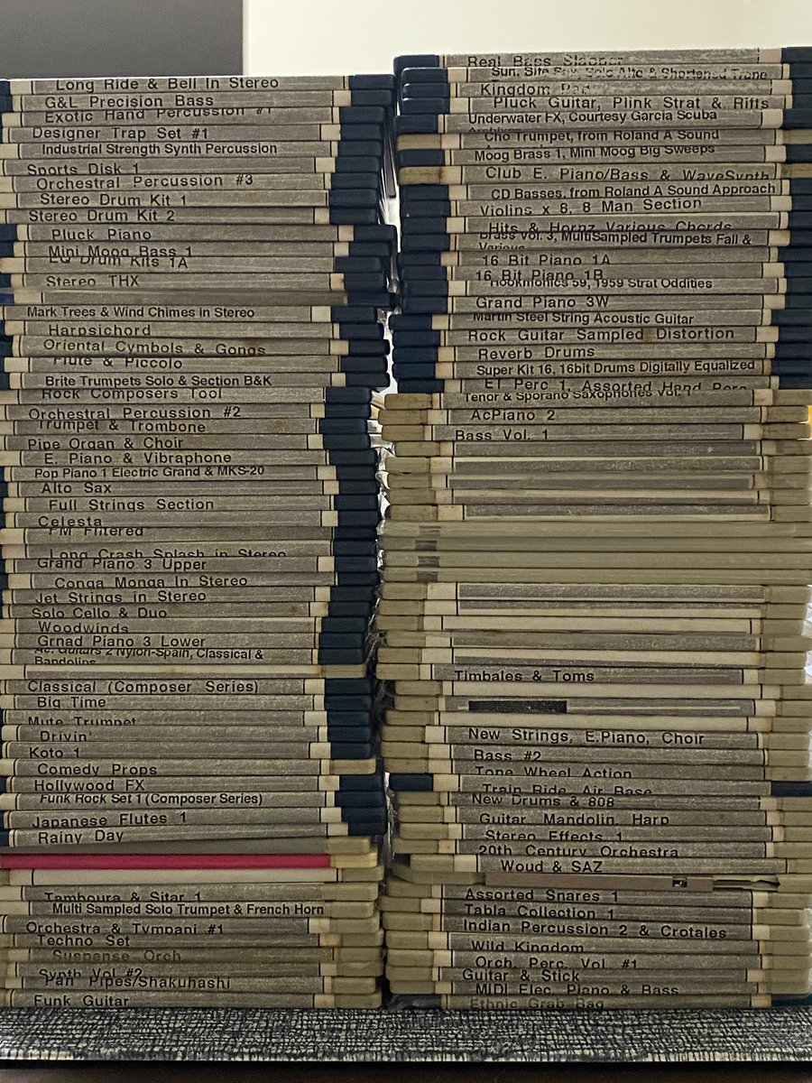BHamadicharef's tweet image. How many floppies do you see ? #Roland #S330