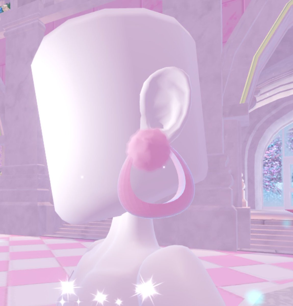 DollieBisou's tweet photo. earrings combos including the ttyl earrings🎀

more in comments !

 #royalehigh #glitterfrost https://t.co/MAe1c3B76i